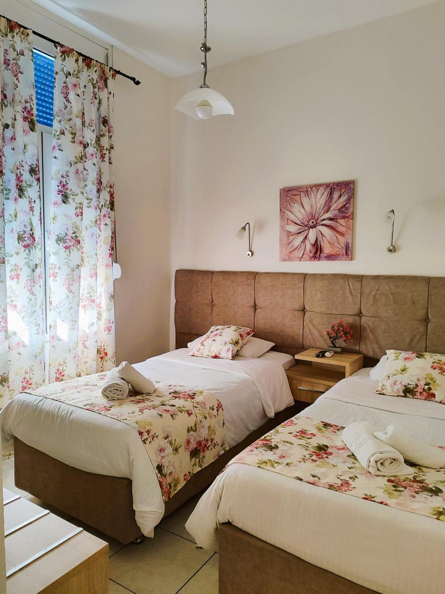Pelineon Rooms Chios Town Zewnętrze zdjęcie